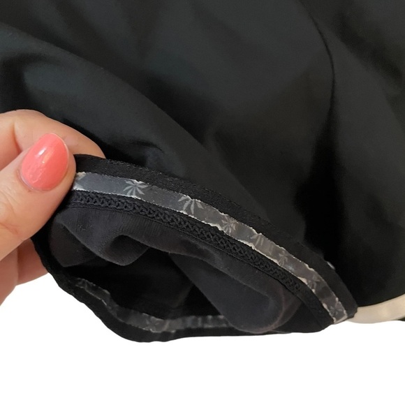 Athleta Hana 2 in 1 Black & White Running Shorts, Size S - Picture 3 of 6